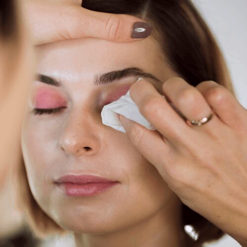 50 Reasons Why Everyone Needs Wet Wipes